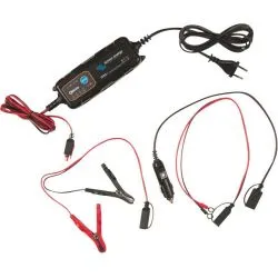 Cargador de Baterías Victron Automotive 12V 4A IP65