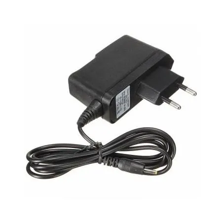 Cargador Tablet 5V 2A conector 3.5mm